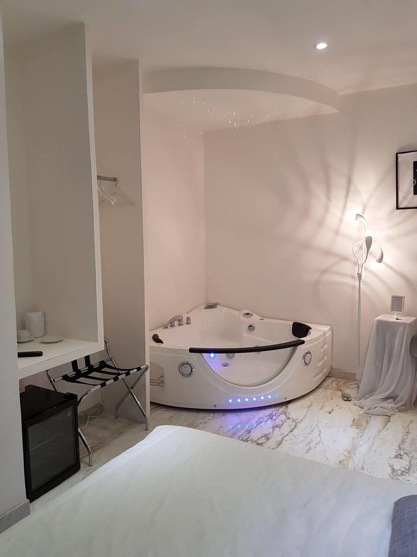 Chain Vatican Suites Рим Екстериор снимка